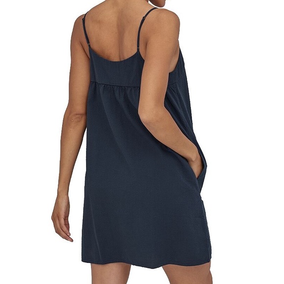 Patagonia Seersucker dress - has pockets!! - Picture 2 of 6